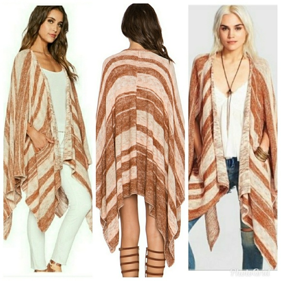 Free People Oversized Poncho - Picture 3 of 6